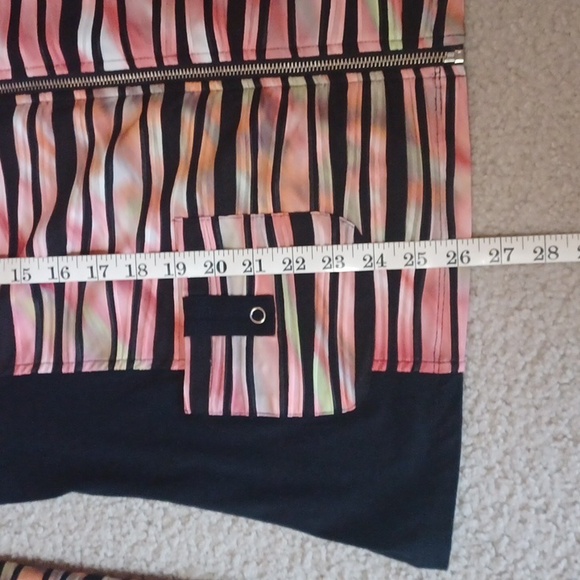 Erin London Pink and Black Zip-Up Top With Pockets - Picture 6 of 16